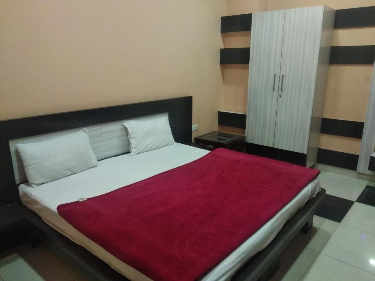Negi'S Grand By Wb Hotels Kanpur Esterno foto