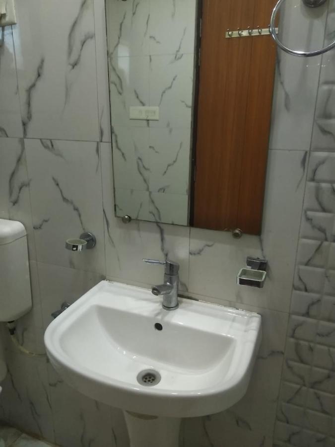 Negi'S Grand By Wb Hotels Kanpur Esterno foto
